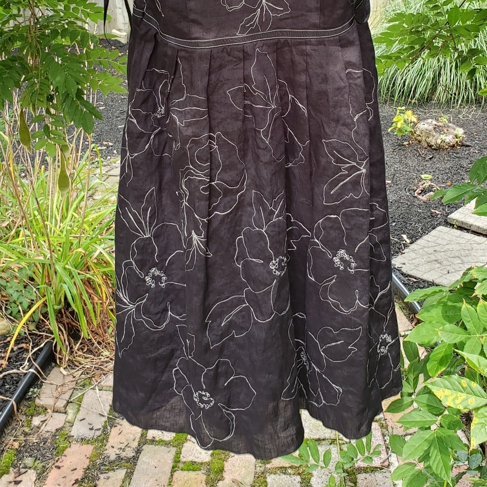 Gorgeous!! ❤️ Ann Taylor Dress - Petites - 8P - Picture 4 of 6
